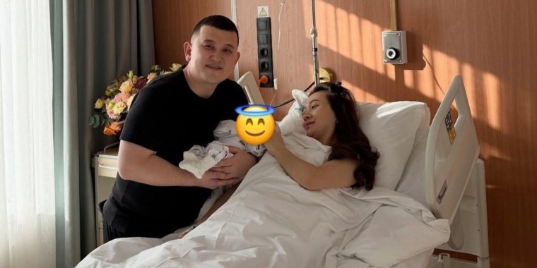 Сүйінші, ағайын! Танымал блогер Елдос Қадырханов 9 жылдан кейін әке атанды (ВИДЕО)