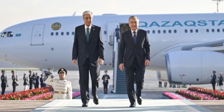 Қасым-Жомарт Тоқаев Ташкентке мемлекеттік сапармен барды