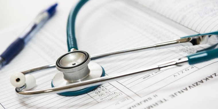 Екібастұз тұрғыны дәрігер қателігінен көз жұмған. Марқұмның туыстары әділдікті талап етіп отыр