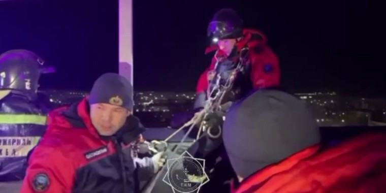 Қарағандыда бойжеткен 17-қабаттан секірмек болған