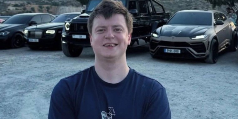 Қазақстанда танымал блогер-стимерге іздеу жарияланды