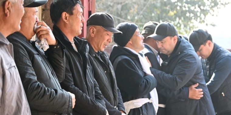 Өрттен қаза болған 12 адамды жерлеуге көмек беріледі