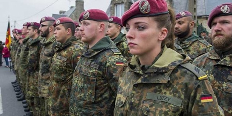 Герман армиясы тығырықта. Болашақ сарбаздардың кейбірінде Қазақстанның не Ресейдің паспорттары бар