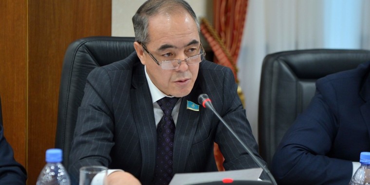 БҚО тұрғыны Тоқаевқа жүгініп, облыс әкімін сотқа бермек