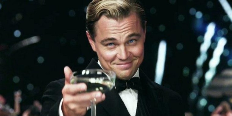 "Күшті ағай, керемет түсіндіреді!". Сандырақтың сүйкімі.