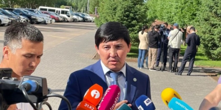 "Баға ұнамаса – алмаңыз": Вице-министр қазақстандықтарға азық-түлікті арзан жерден алуды ұсынды