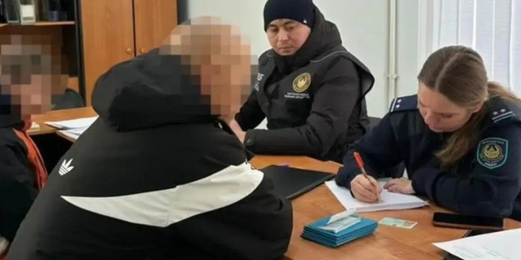 "Мектепке бомба қойылды" деп хабар таратқан оқушы ұсталды