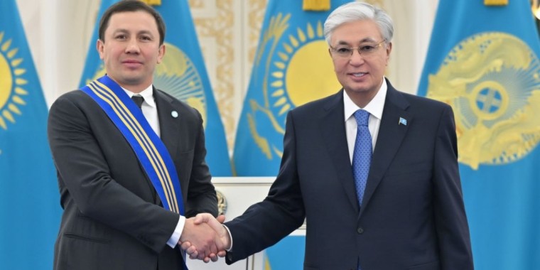 Тоқаев Головкинді І дәрежелі «Барыс» орденімен марапаттады