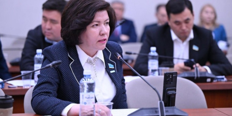 Еліміздің бас педагогы барша мұғалімді қуантатын жаңалығын хабарлады