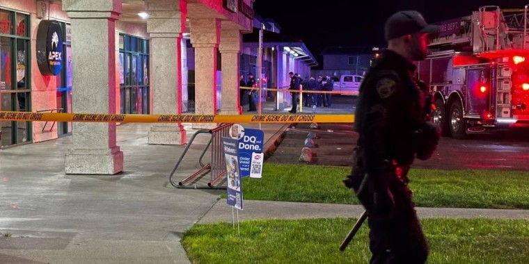 Калифорнияда отбасылық мерекеде атыс болып,  4 адам қаза тапты