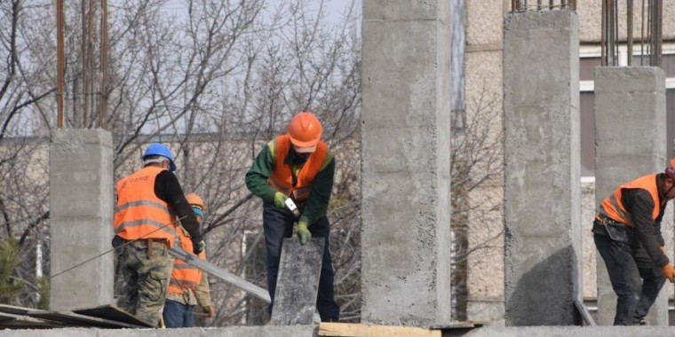 Астаналық құрылыс компаниясы қызметкерлері 7,9 млрд теңге жымқырды деп айыпталды