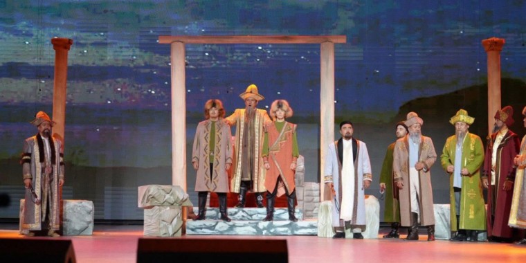 Қызылорданың мәдени өміріндегі құбылыс. «Абай» трагедиясының премьерасы қойылды