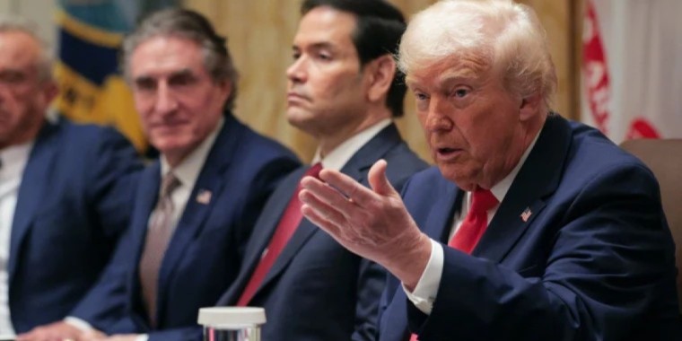 Сасық елдің жұртын көргім келмейді. Трамп Сомалиді тілдеуден аянып қалмады