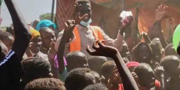 Суданда балабақша мен ауруханаға жасалған шабуылдан ондаған адам қаза тапты