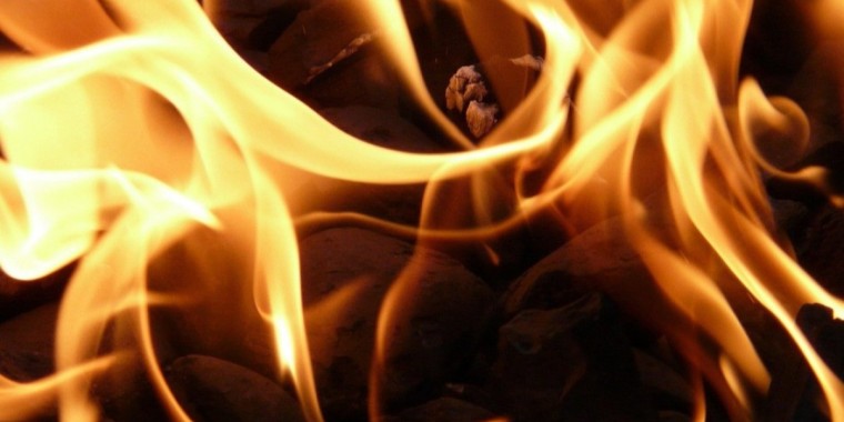 Ақтауда болған өрт салдарынан 8 жасар бала қаза тапты