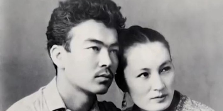 "Майраның маған берiлгендiгiнiң куәсi – өлсе де маған басын иiп қоштасып кеттi" – Асанәлі Әшімов