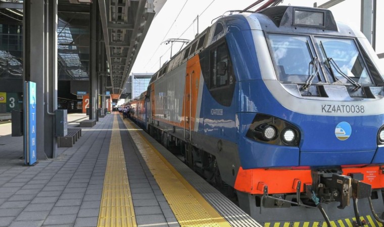 Қайғылы жағдай. 2 бала жан сақтау бөліміне түсіп, 52 жолаушы уланған