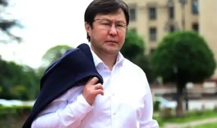 Ақберен Елгезек: Ата заңды тізеге басып қабылдайсыңдар