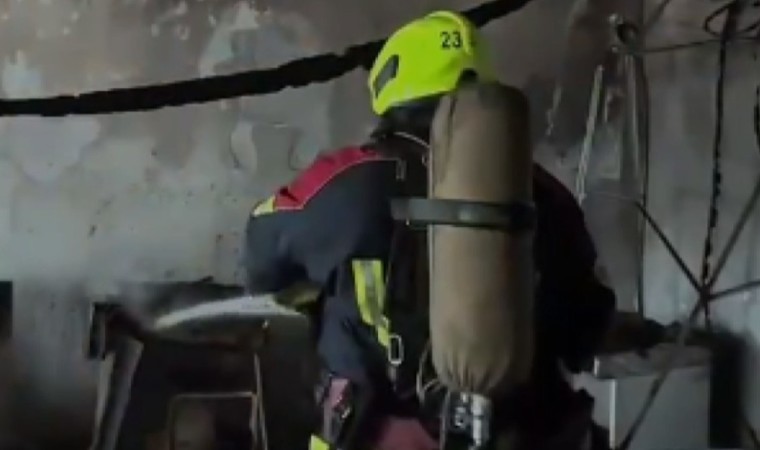 Астанада екі қабатты ғимарат өртенді