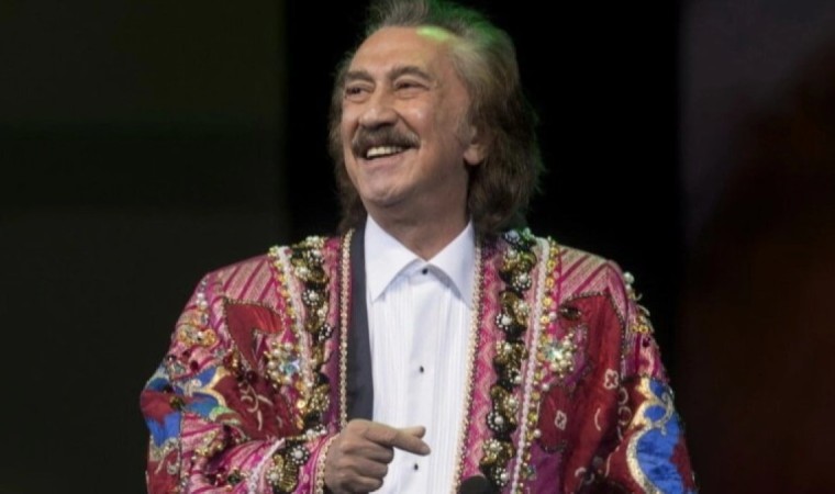 Тоқаев «Ялла» ансамблінің көркемдік жетекшісі Фаррух Закировті құттықтады