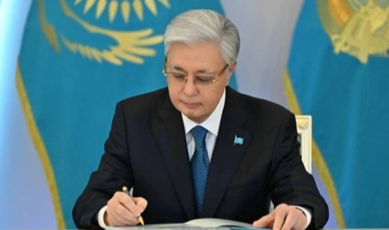 Мәслихатқа жаңа өкілеттік берілді: Тоқаев заңға қол қойды