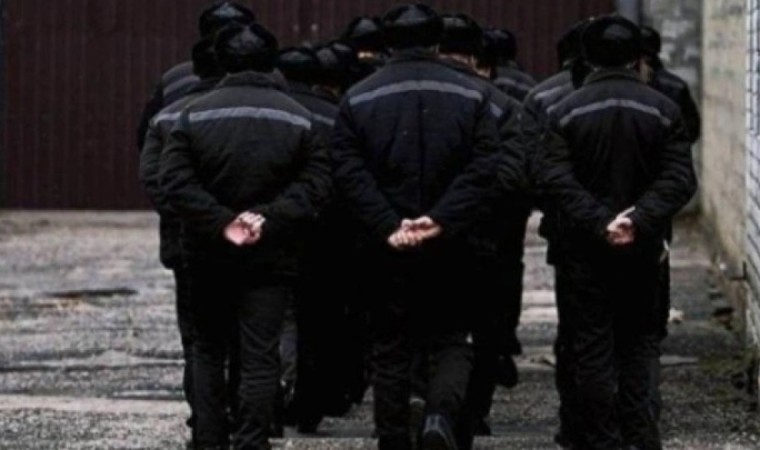 1 300-ден астам сотталған адам рақымшылықпен босатылды