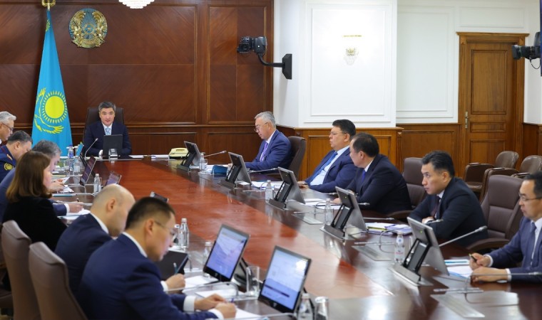 Олжас Бектенов Президент тапсырмаларының орындалуы бойынша кеңес өткізді