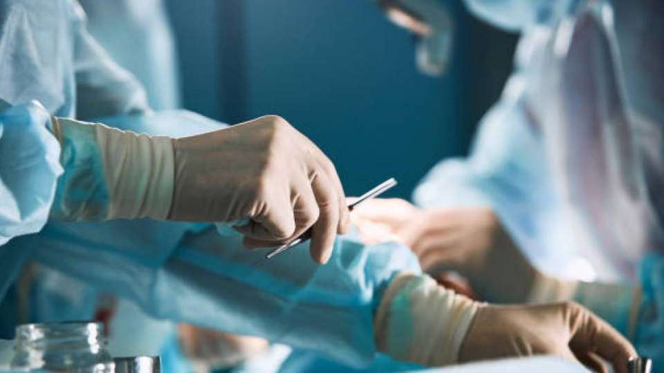 Алты айдан бері комада жатқан қызына әке-шешесі сараптамалық тексеріс жасатпақ