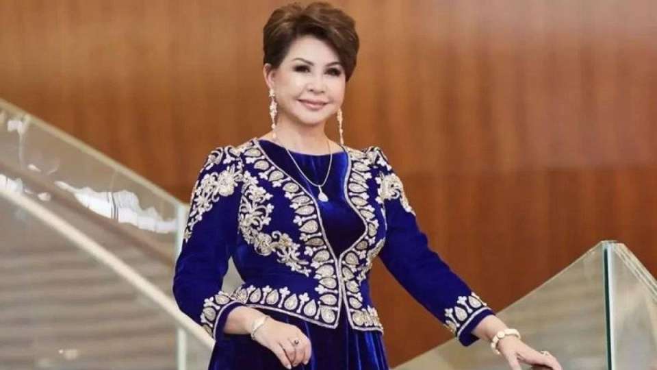 Роза Рымбаева саясатқа араласқан әртістерді сынады