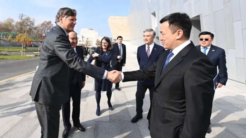 Алматыға Трамптың арнайы өкілі мен Рубионың орынбасары келді