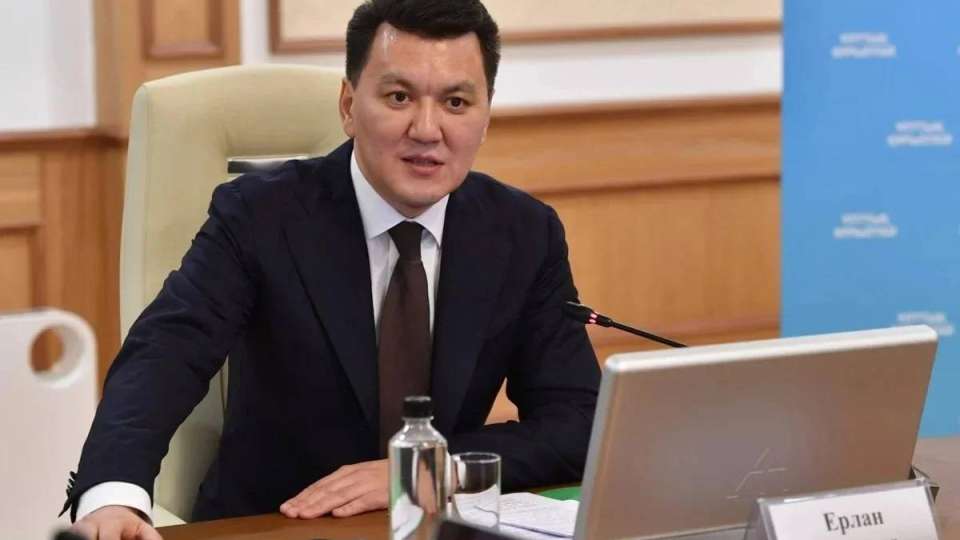 Ерлан Қарин: Ауыл және аудан әкімдерін тікелей сайлау – бұрын-соңды болмаған саяси тәжірибе