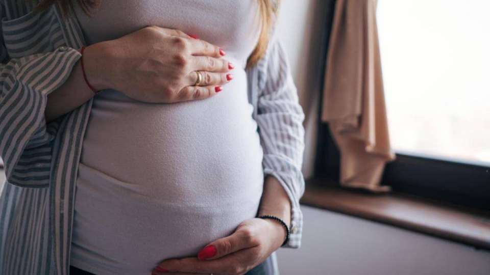 Мектептегі 35 жастағы мұғалім өзінің оқушысынан жүкті болып қалды