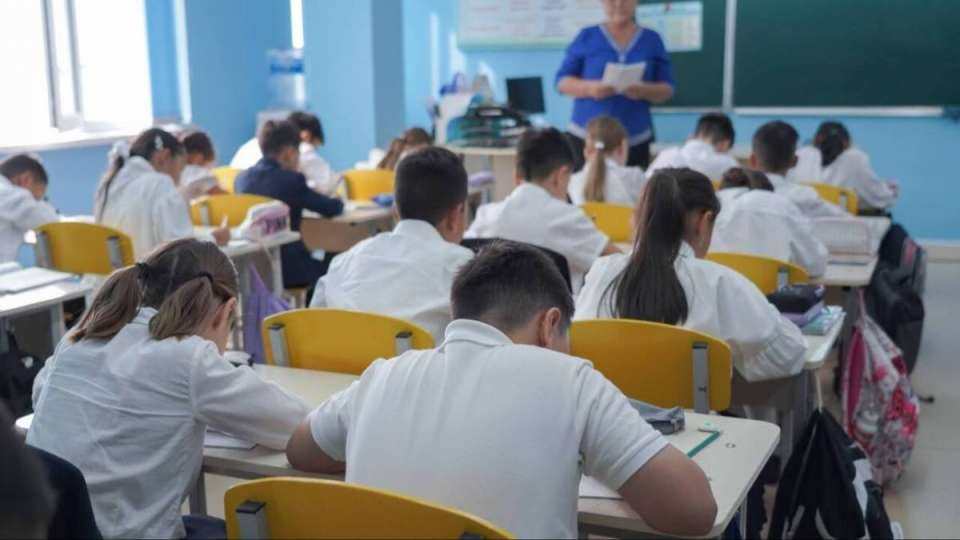 Сүйінші, ағайын! Енді кей мұғалімдердің сағат саны көбейетін болды