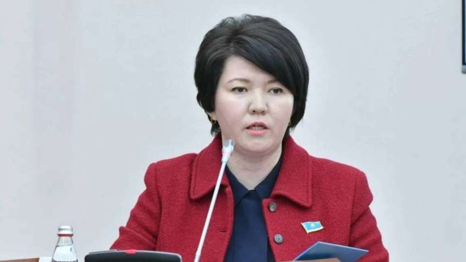 Еліміздің бас педагогы мұғалімдерді әбден қинаған жұмысқа нүкте қойды