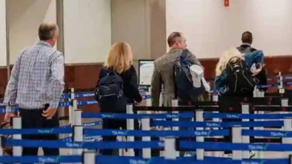 АҚШ-та мыңдаған ұшақ рейсі тоқтатылды