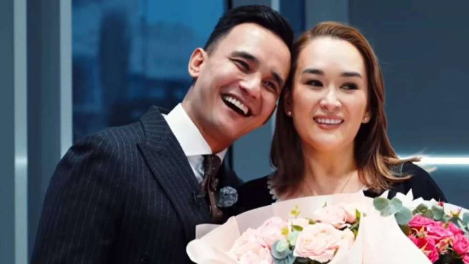 "Ол қарсы болды": Роза Рымбаеваның келіні күтпеген мәлімдеме жасады (ВИДЕО)