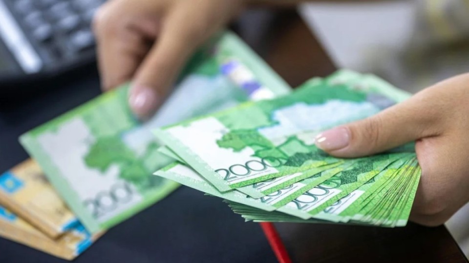 Ақтөбе тұрғыны 100 млн теңге жымқырды деген күдікке ілінді