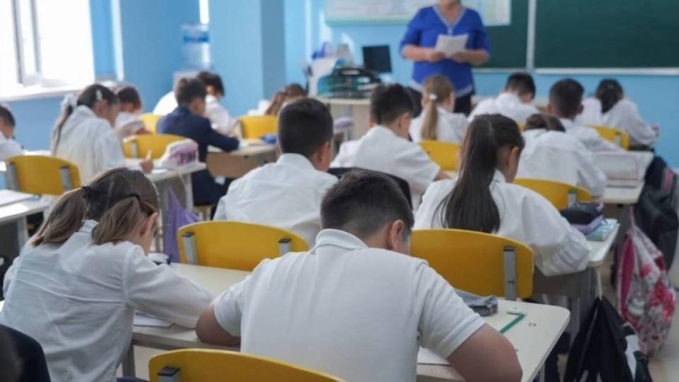 Сүйінші, ағайын! Енді кей мұғалімдердің сағат саны көбейетін болды