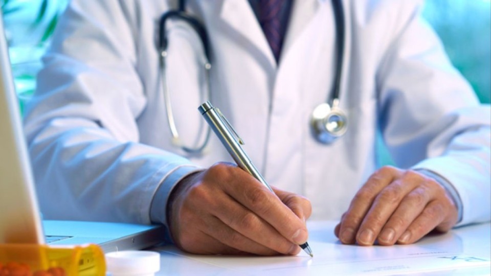 Бір үтірдің кесірінен екі жасар бала ауруханада көз жұмды