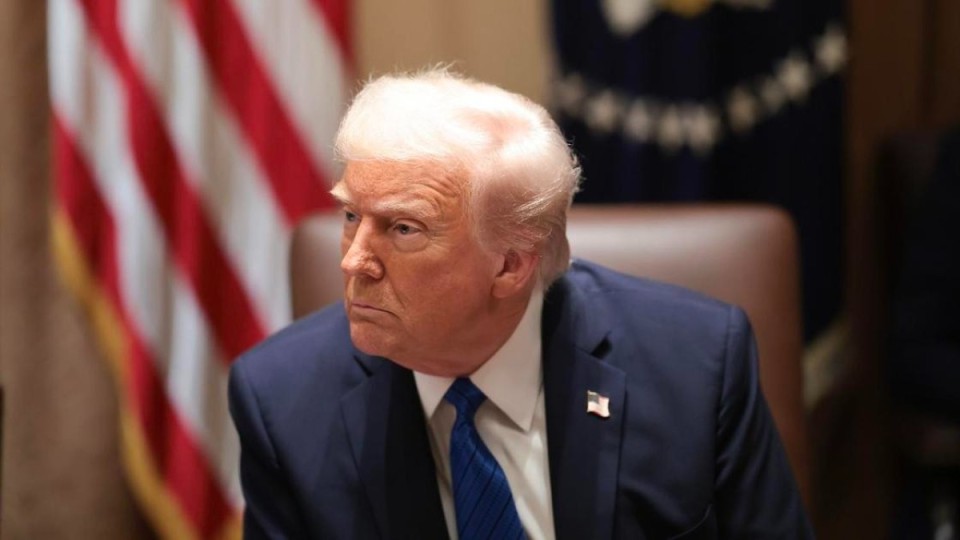 "Отставкаға беріп, дереу елден кет": Шұғыл! Трамп күтпеген мәлімдеме жасап, елді дүрліктірді