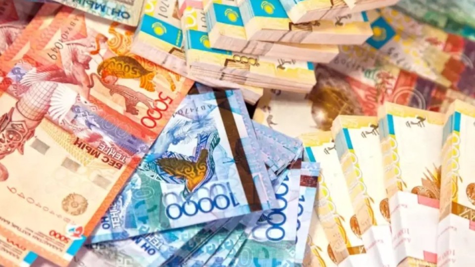 Доллар 499 теңгеге дейін арзандады: Ұлттық банк себебін түсіндірді