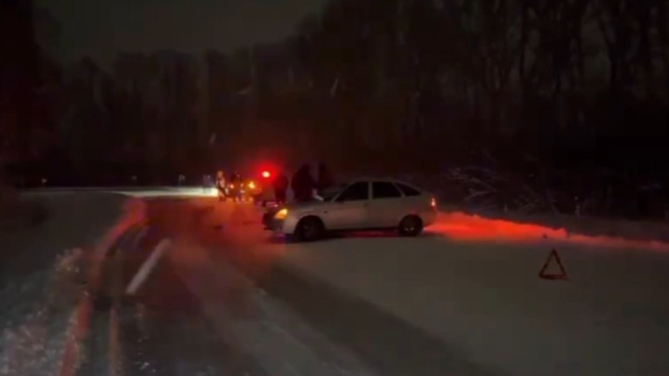 Шығыс Қазақстанда жолаушылар автобусы мен жеңіл көлік соқтығысты
