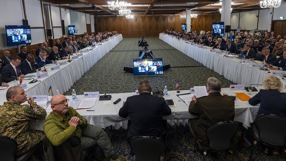 15 ел Украинаға әскери және қаржылай көмекті күшейтеді