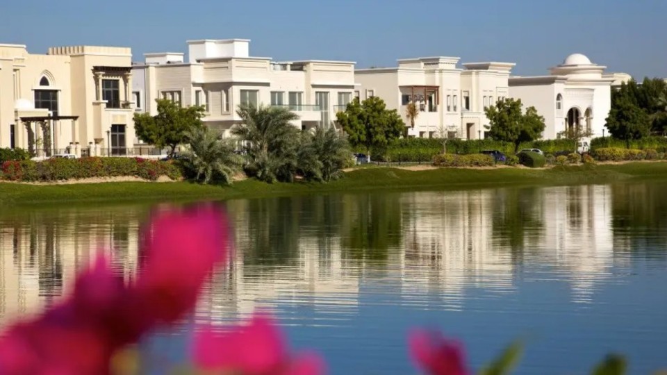 Дубайдағы виллалар елге қайтарылып, аукционнан сатылды