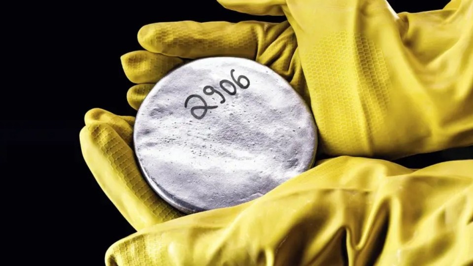 ҰҚК: Ақтөбеде радиоактивті уран сатқандар сотталды