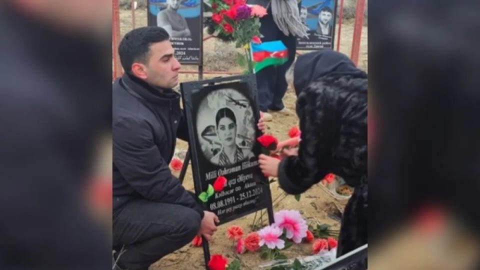 AZAL апатында қаза тапқандардың туыстары Ақтауда аза тұтты