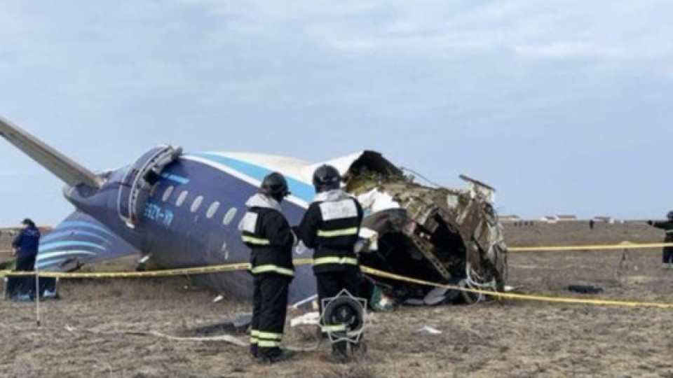 Ақтау маңындағы AZAL ұшағының апатына қатысты аралық есеп жарияланды