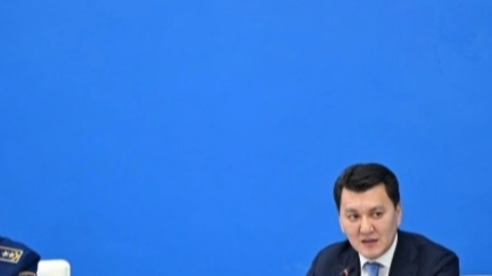 Ерлан Қарин әскери-патриоттық тәрбие жөніндегі жұмыс туралы айтты