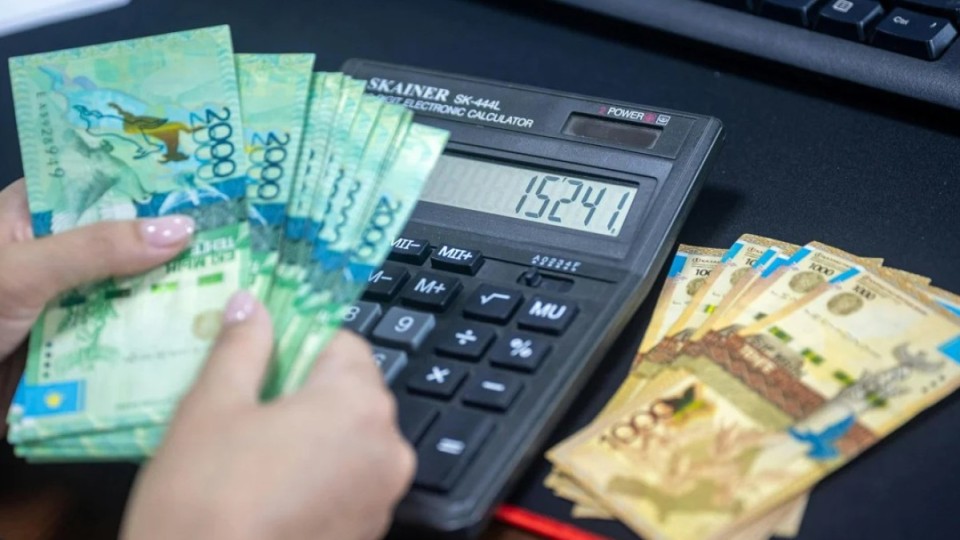 Қариялардың атына 7 млн теңге несие алған әйел сотталды