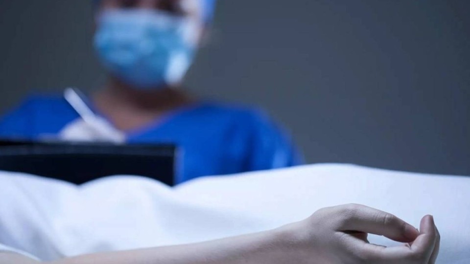 "Қызының мәйіті қонақ үйден табылды": Танымал актердің отбасында қайғылы жайт орын алды (ФОТО)